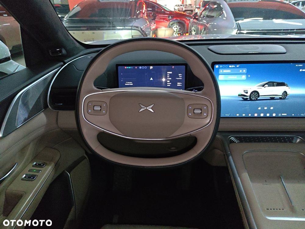 XPeng G9 - 7