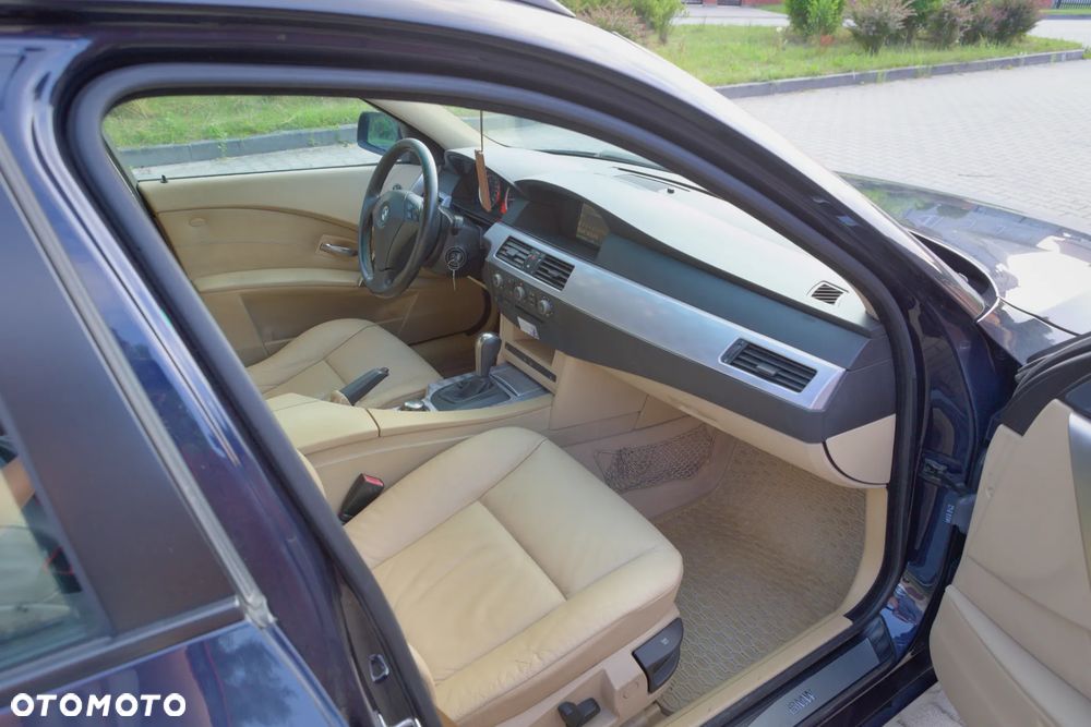 BMW Seria 5 - 16