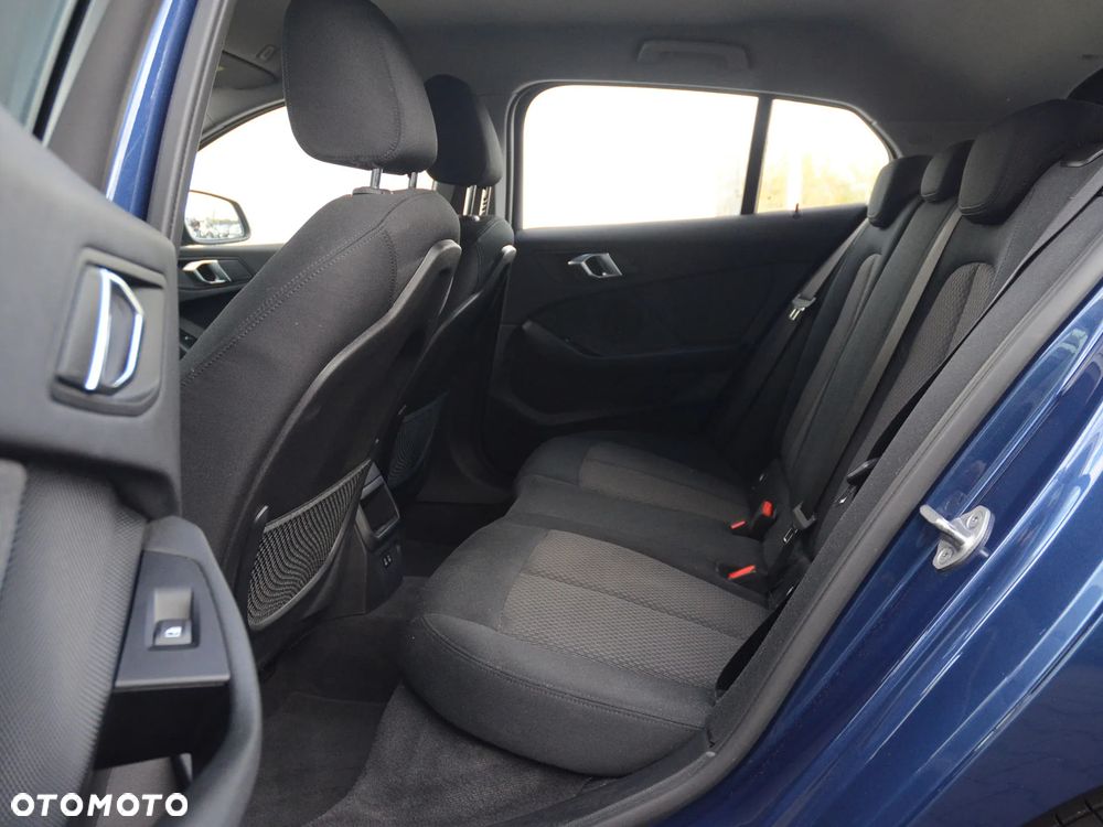 BMW Seria 1 118i Advantage - 26