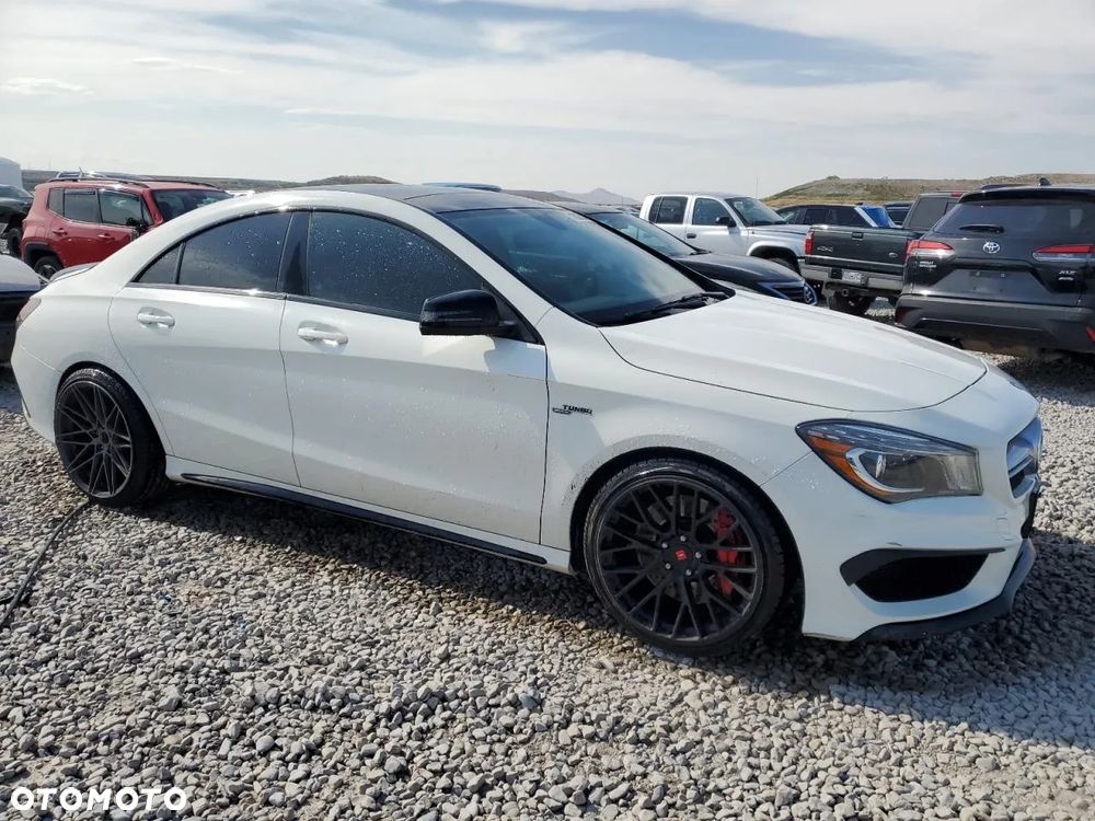 Mercedes-Benz CLA - 2