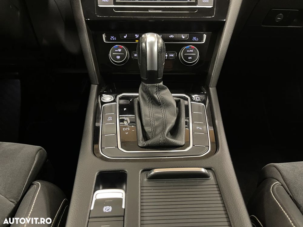 Volkswagen Passat 2.0 TDI DSG Highline - 21