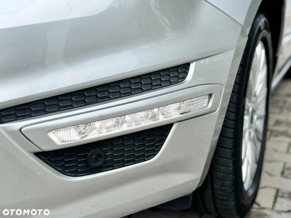 Ford S-Max 2.0 TDCi DPF Titanium - 25