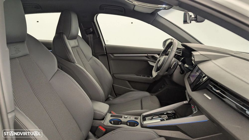 Audi A3 Sportback 40 TFSIe S tronic S line - 11