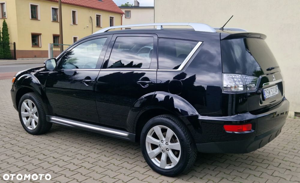Mitsubishi Outlander 2.0 Intense + 2WD EU5 - 12