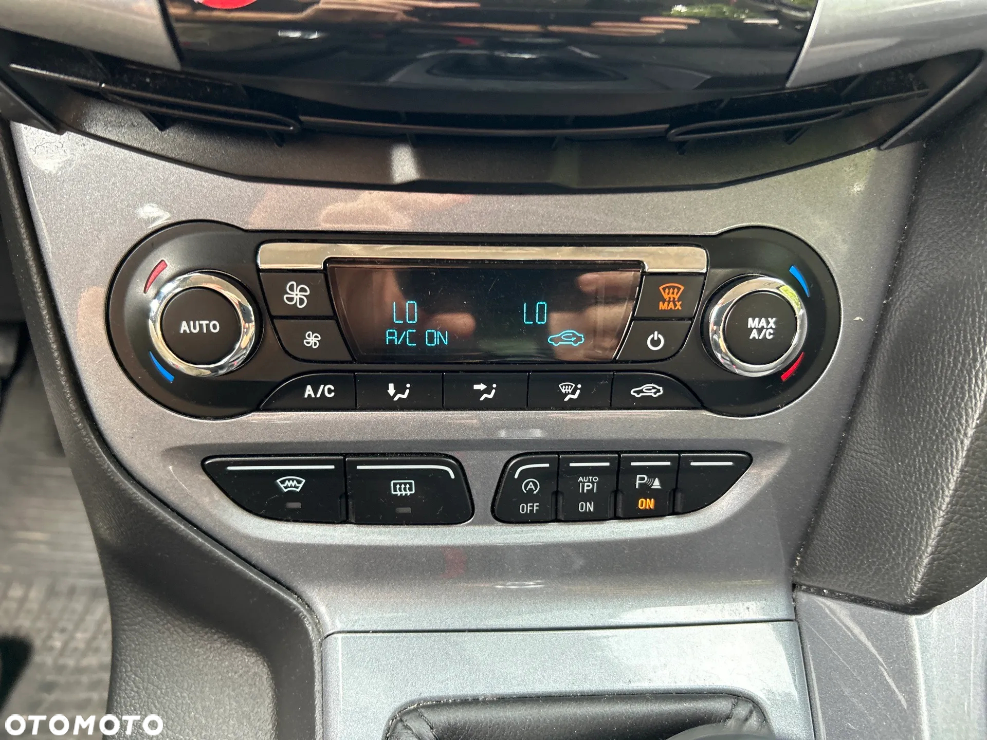 Ford Focus 1.6 EcoBoost Start-Stopp-System Titanium - 12