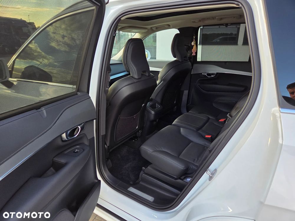 Volvo XC 90 B5 D AWD Plus Bright - 34
