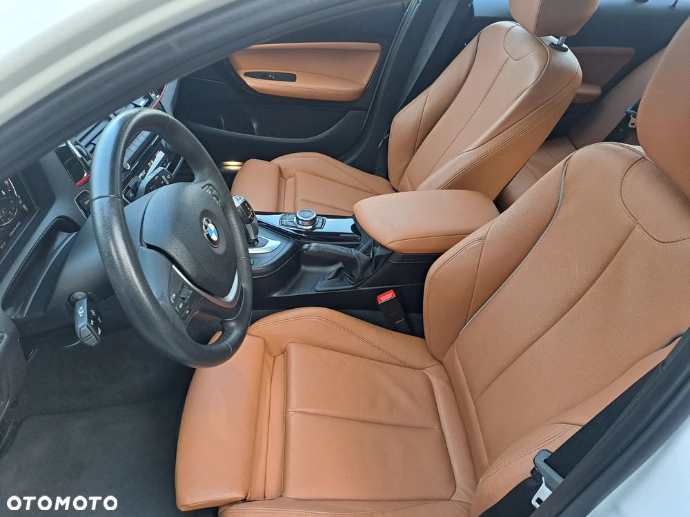 BMW Seria 1 120d Sport Line Shadow sport - 31