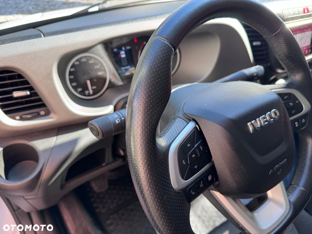 Iveco Daily 35-S18 3.0l winda kontener 8ep - 19