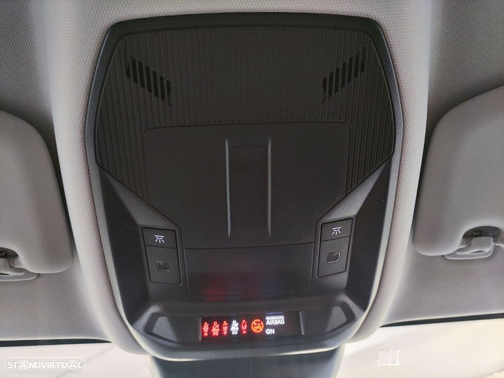 Peugeot 308 1.5 BlueHDi Allure EAT8 - 26