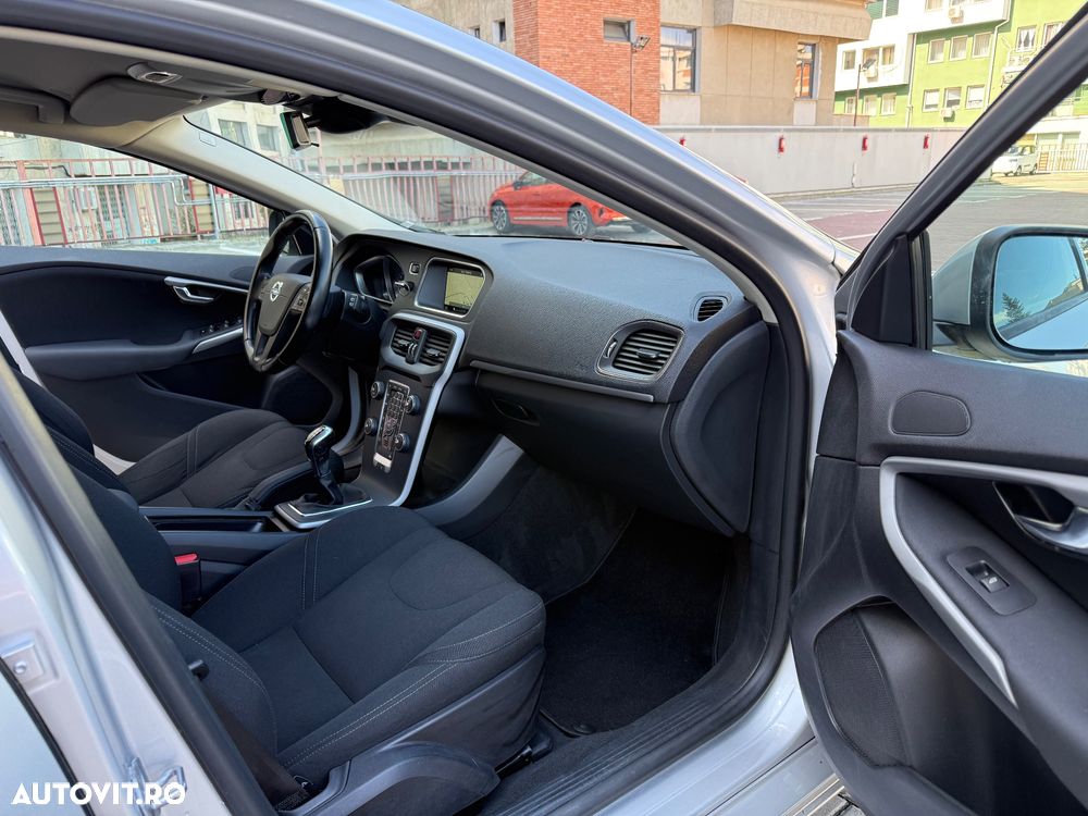 Volvo V40 D2 - 6