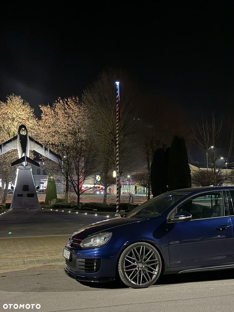 Volkswagen Golf - 12