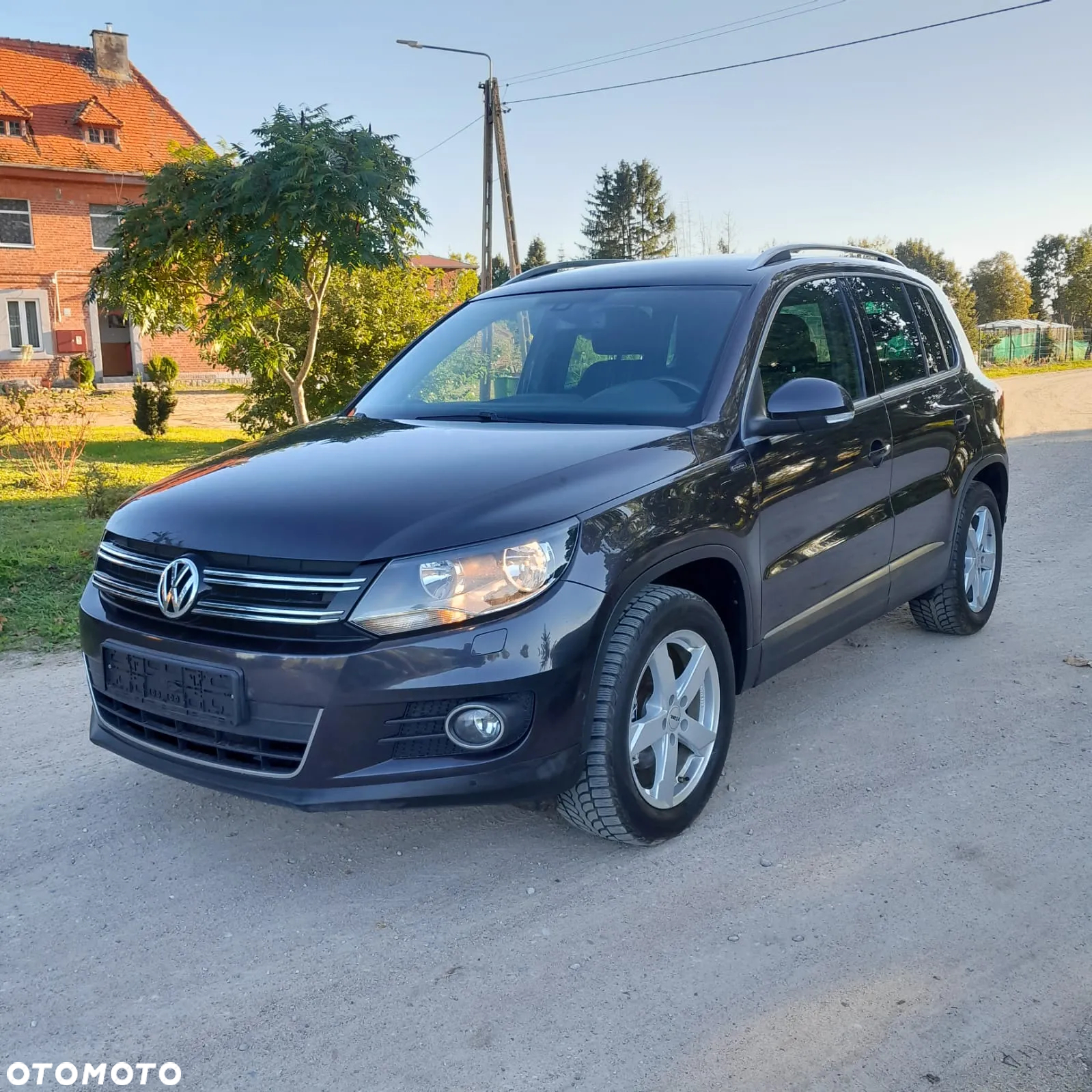 Volkswagen Tiguan 2.0 TDI DPF BlueMotion Technology Lounge Sport & Style - 2