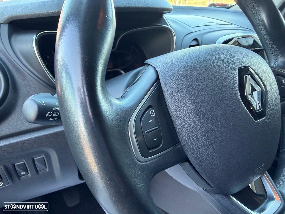 Renault Captur 1.2 TCe Exclusive - 22