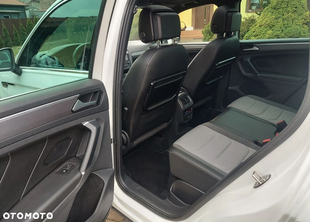 Volkswagen Tiguan 2.0 TDI SCR 4MotION DSG R-Line - 10