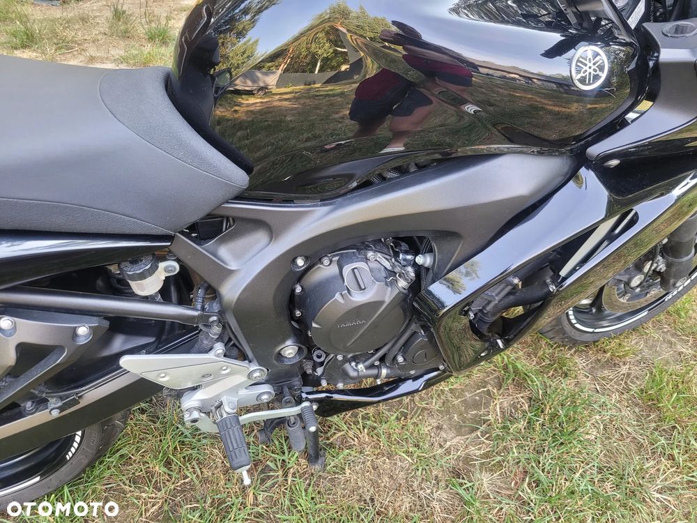 Yamaha FZ6 - 18