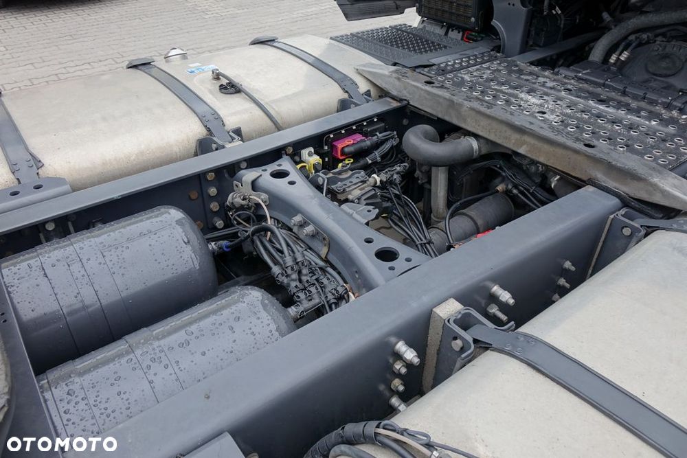 Scania S450 / EURO 6 / MEGA / LOW DECK / AUTOMAT / RETARDER / KLIMATYZACJA POSTOJOWA / LODÓWKA  /  2 ZBIORNIKI 700L / PO KONTRAKCIE - 19