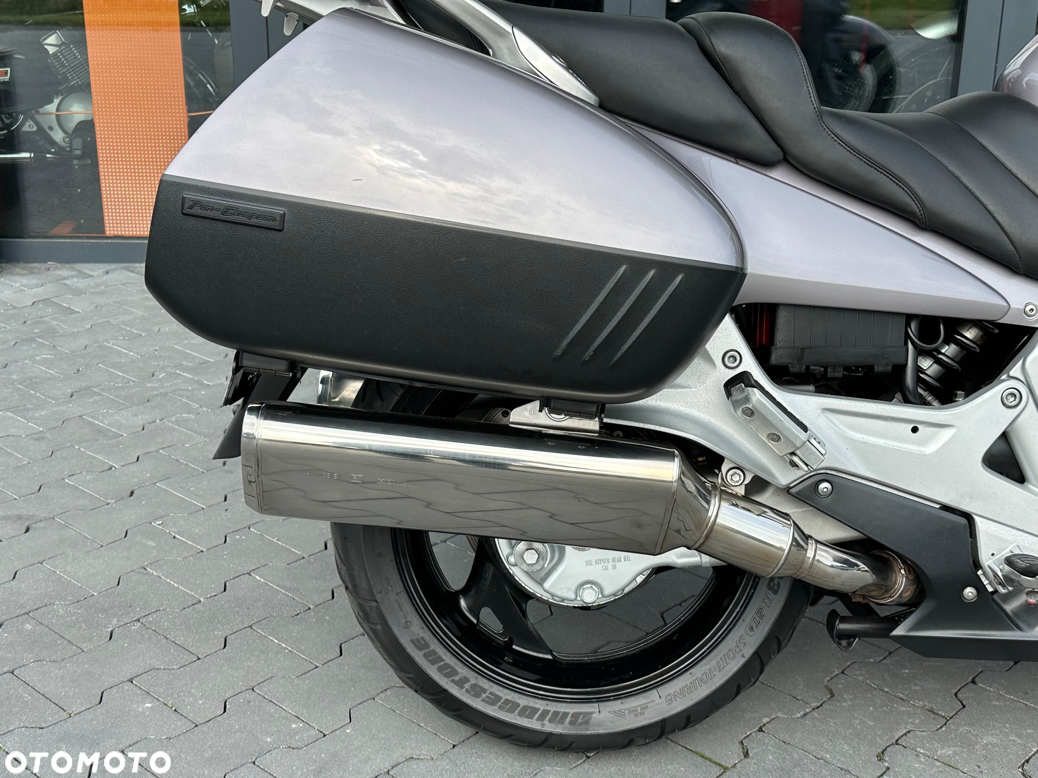 Honda ST - 6