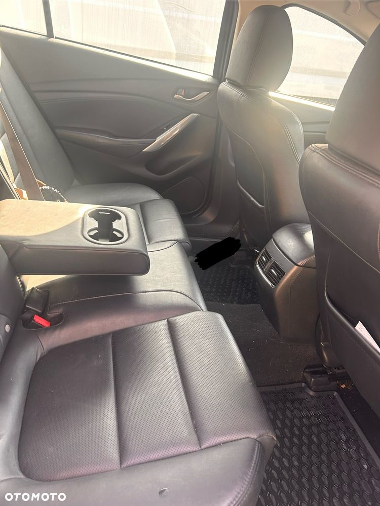 Mazda 6 - 12