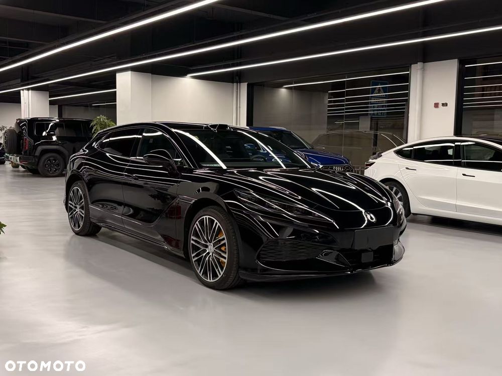 Denza Z9 GT