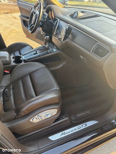 Porsche Macan - 19