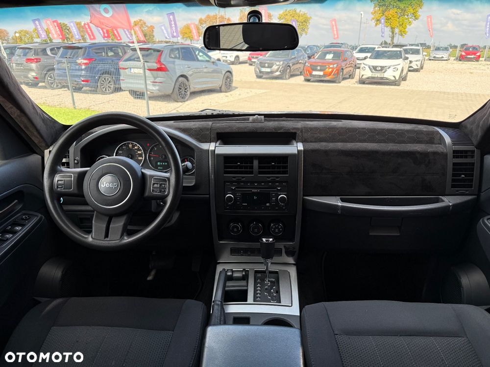 Jeep Liberty - 21