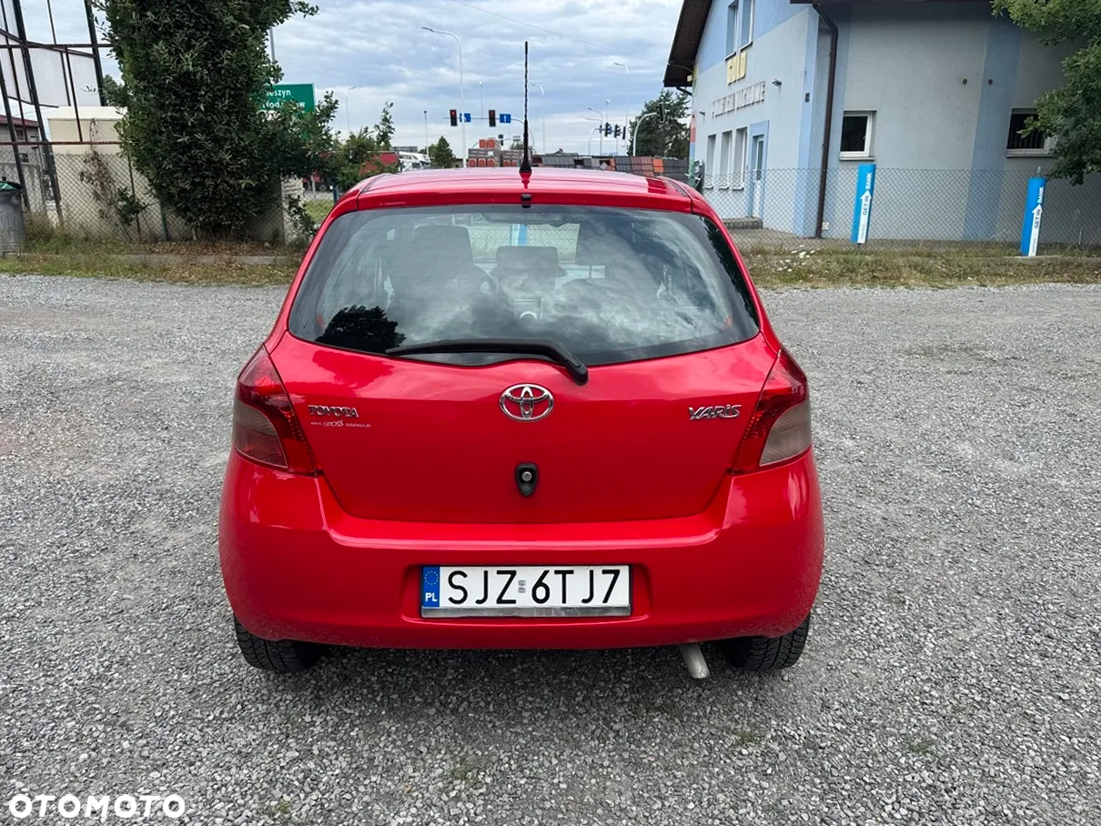 Toyota Yaris - 9