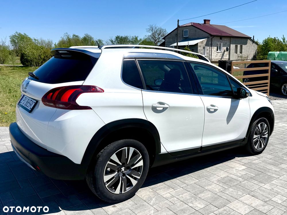 Peugeot 2008 PureTech 110 GPF Stop&Start EAT6 Allure - 29