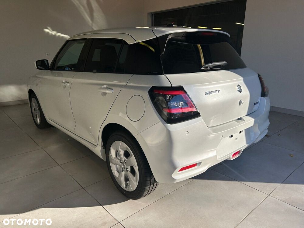 Suzuki Swift - 3