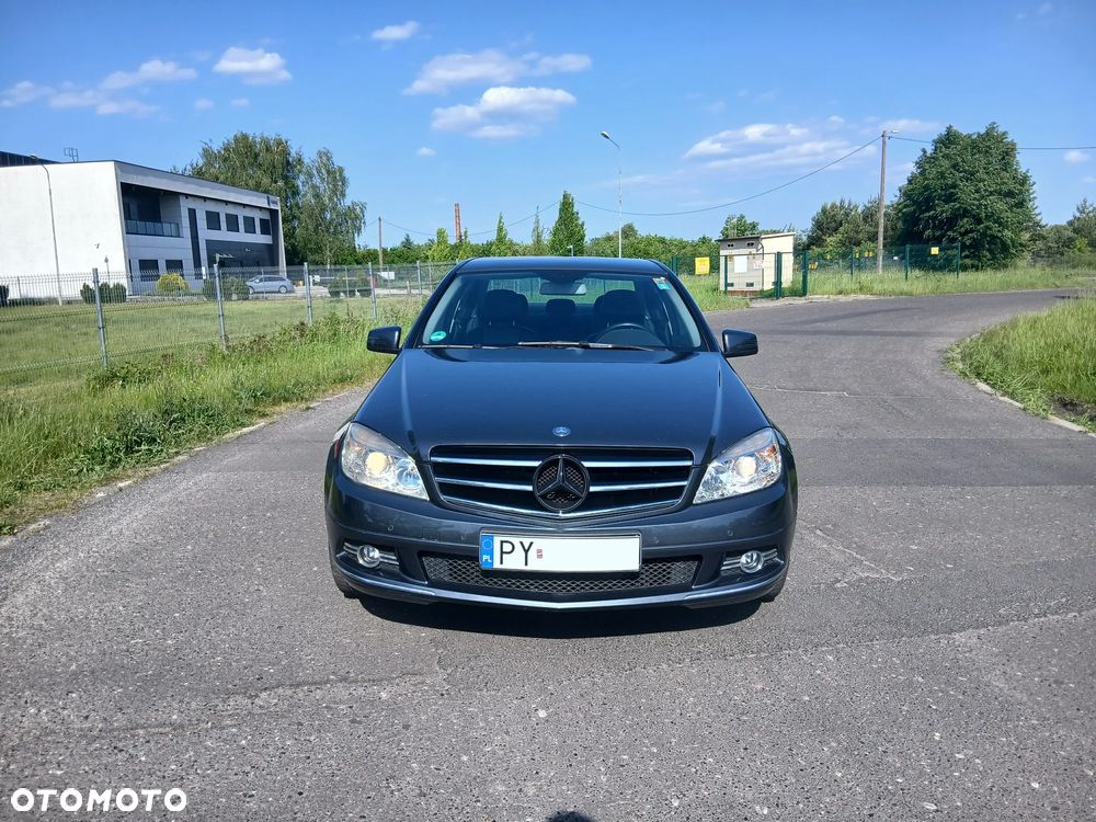 Mercedes-Benz Klasa C 180 CGI Automatik BlueEFFICIENCY Avantgarde - 1