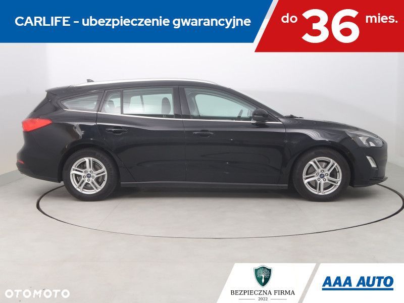 Ford Focus SW - 8