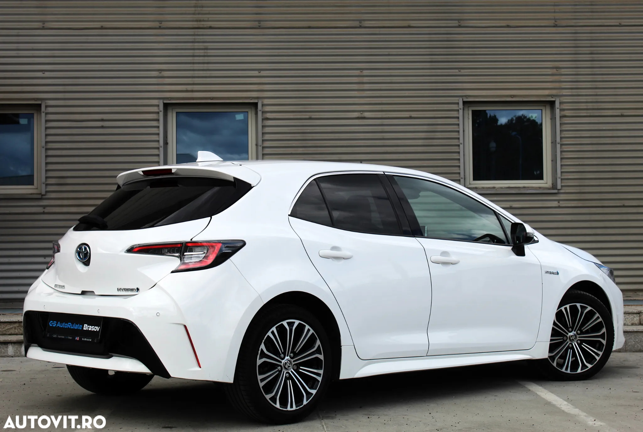 Toyota Corolla 1.8 HSD Exclusive interior Negru - 4