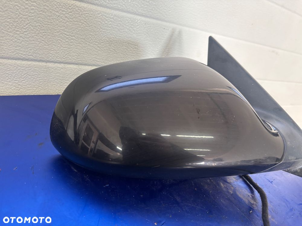 AUDI A8 D3 LUSTERKO PRAWY PRZOD EU 16 PIN - 2