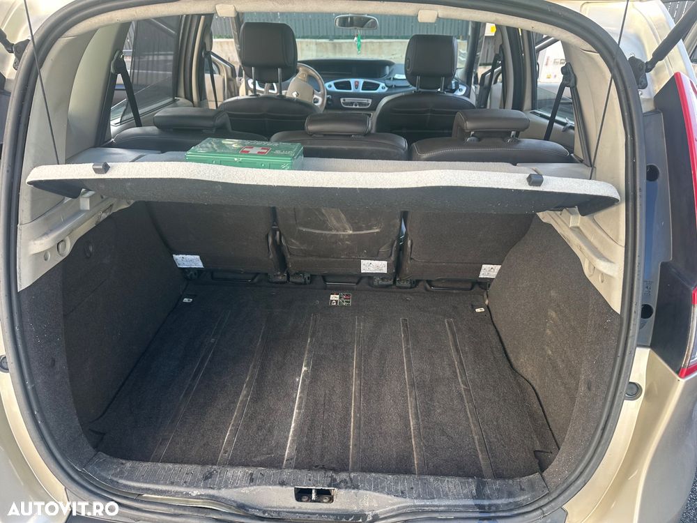 Renault Scenic 1.9dCi Privilege - 10