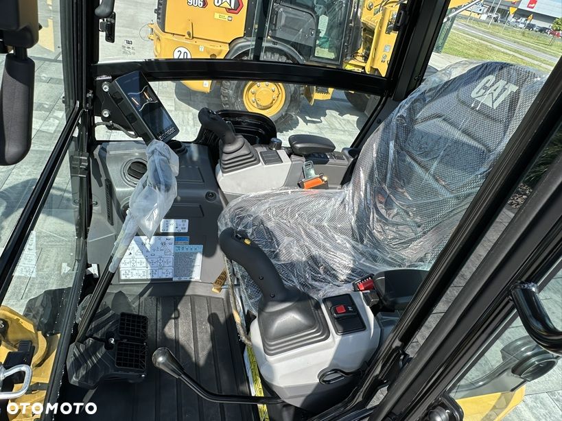 Caterpillar 302 CR - 30