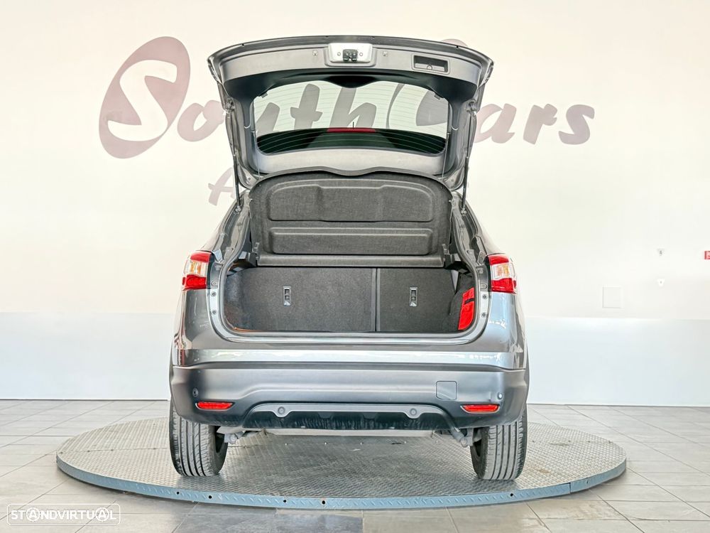 Nissan Qashqai 1.6 dCi Tekna Premium - 6