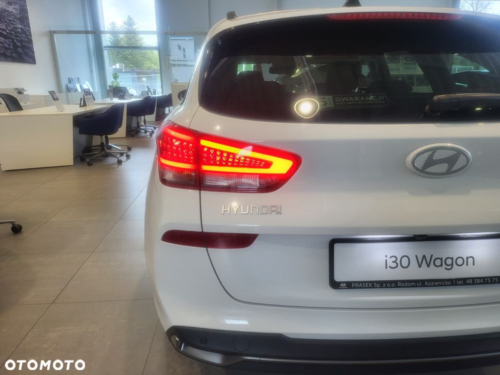 Hyundai i30 1.6 T-GDI Modern DCT - 10