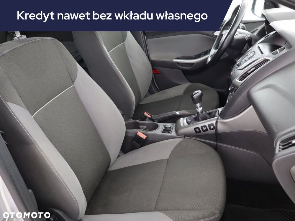 Ford Focus SW - 11