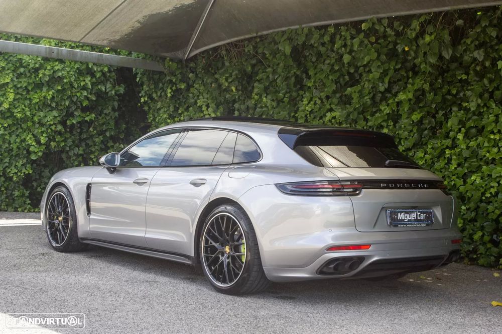 Porsche Panamera Sport Turismo 4 E-Hybrid 10 Years Edition - 11