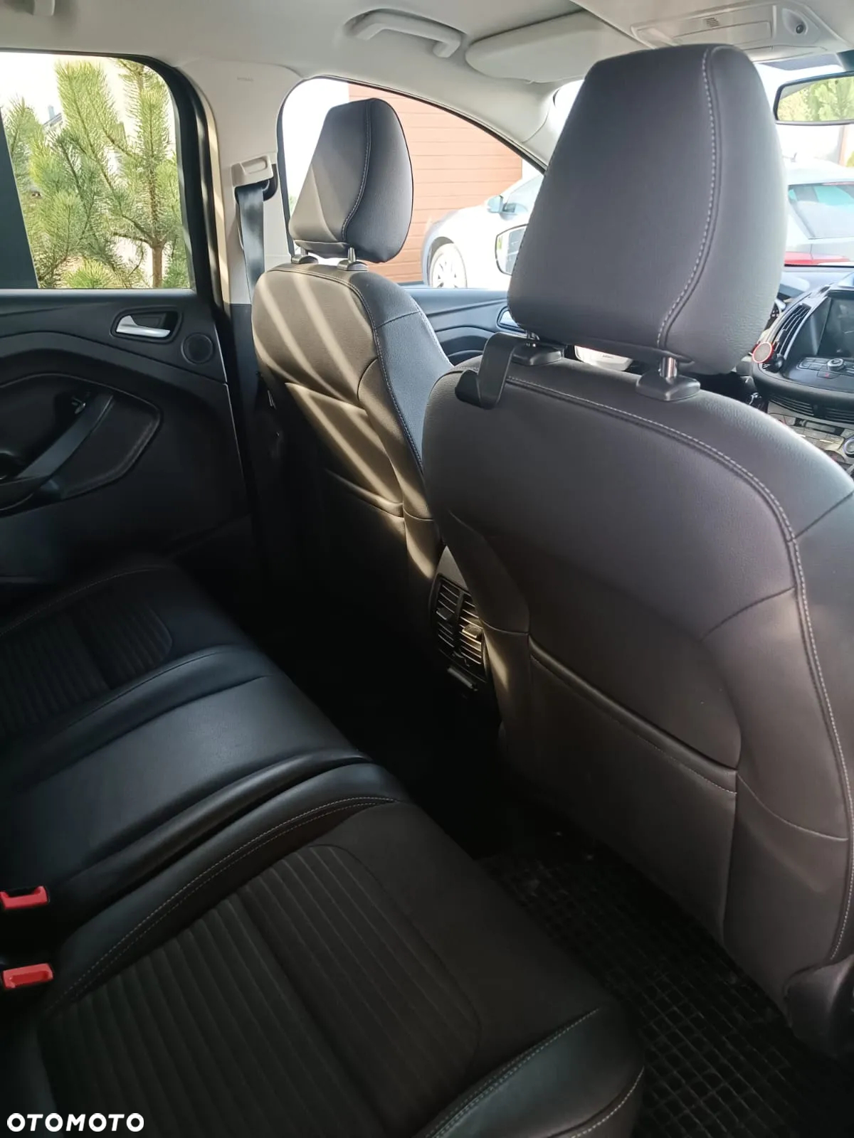 Ford Kuga 1.5 EcoBoost FWD Titanium ASS MMT6 - 22