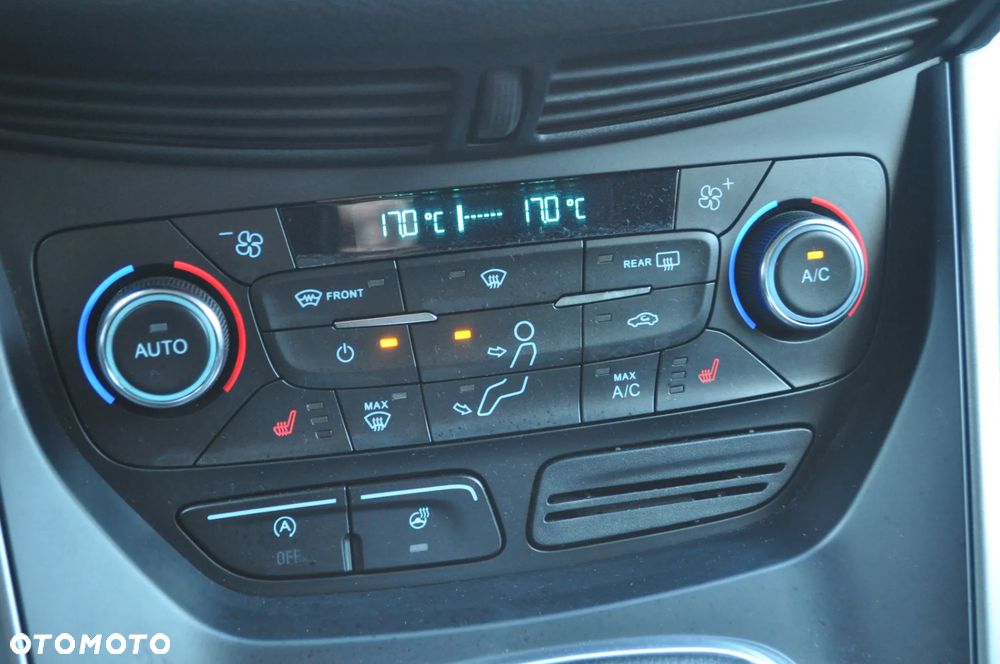 Ford Kuga 2.0 TDCi 4x2 Titanium - 19