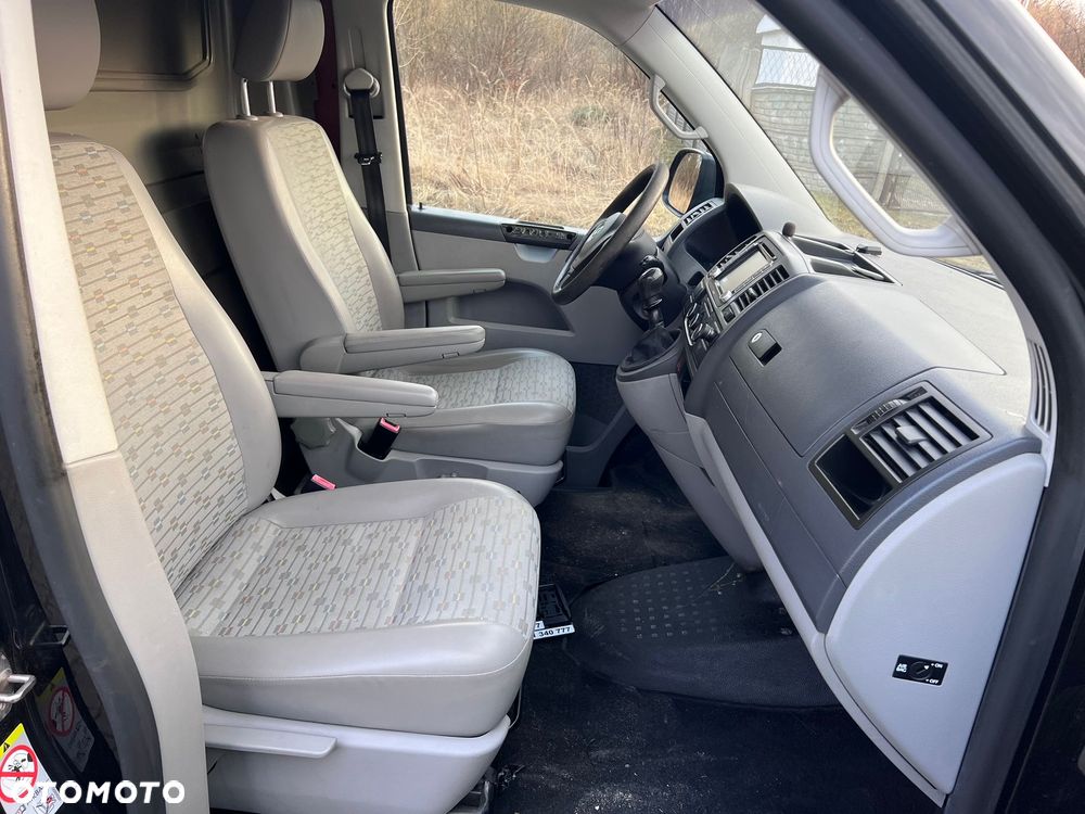 Volkswagen Transporter T5 - 16