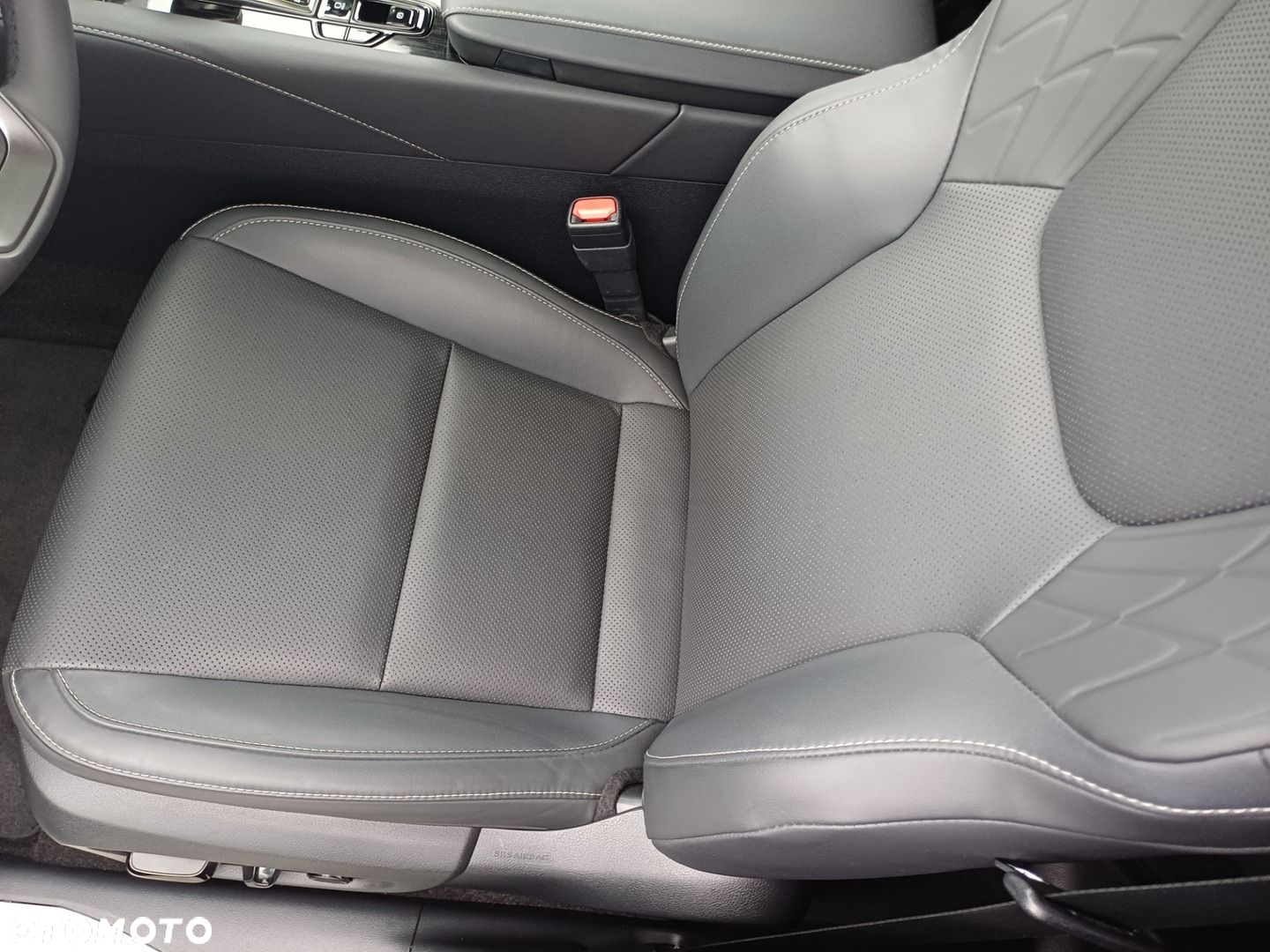 Lexus RX - 13