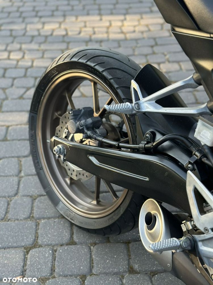 Honda CB - 8