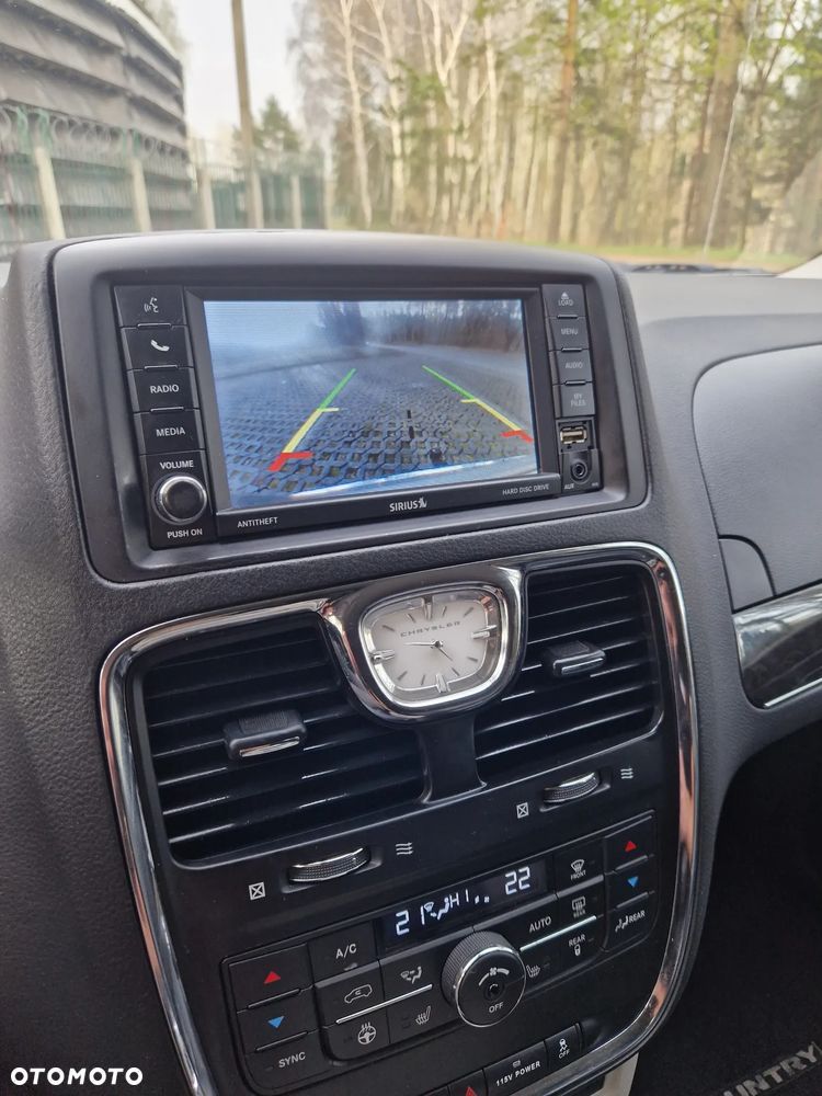 Chrysler Town & Country 3.6 Touring - 22