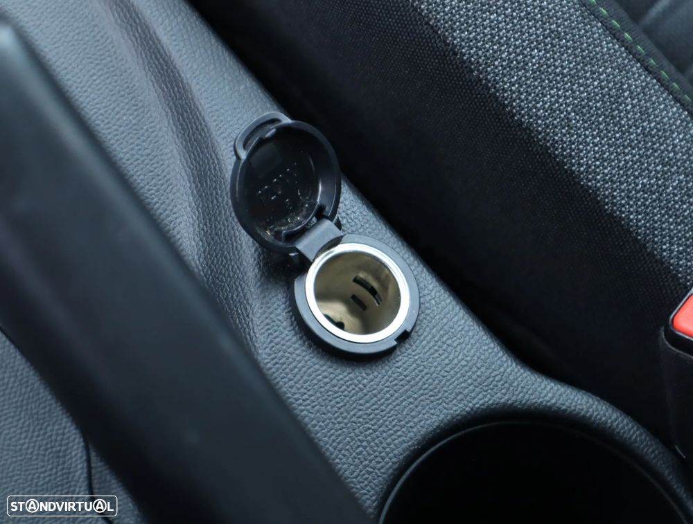 Peugeot 208 1.2 PureTech Active - 42