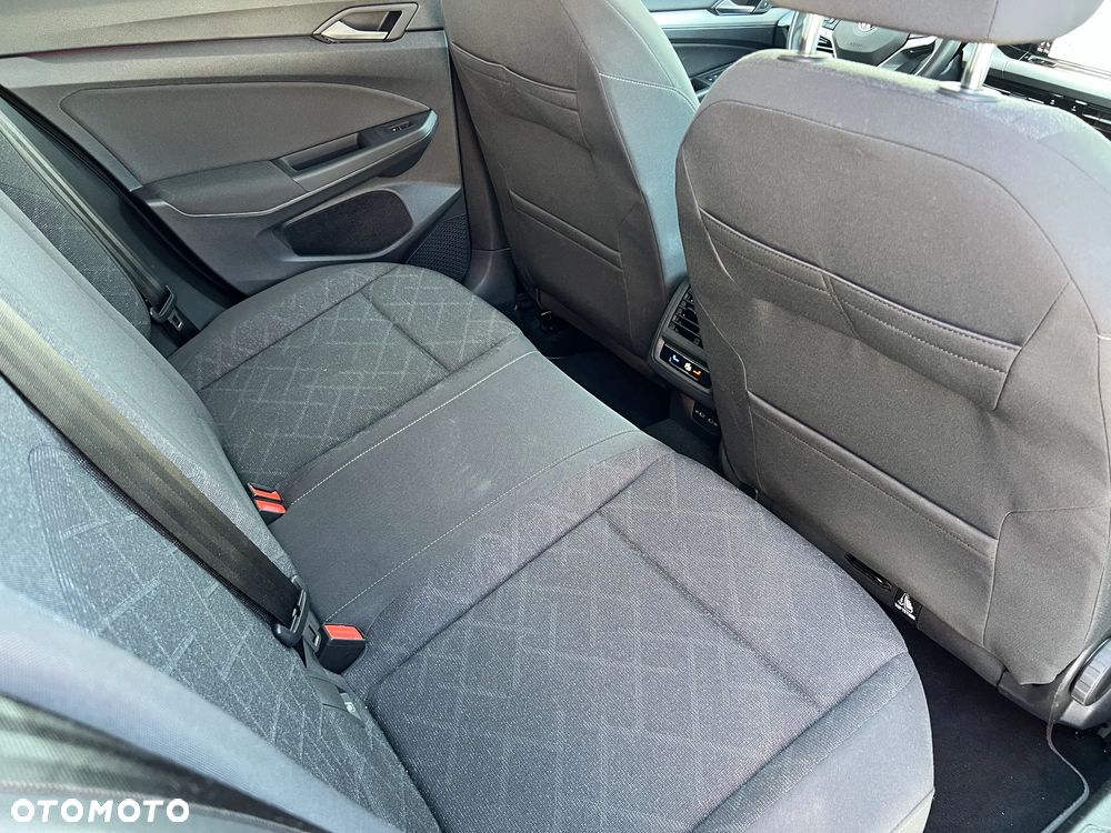 Volkswagen Golf 1.5 eTSI OPF DSG Style - 17