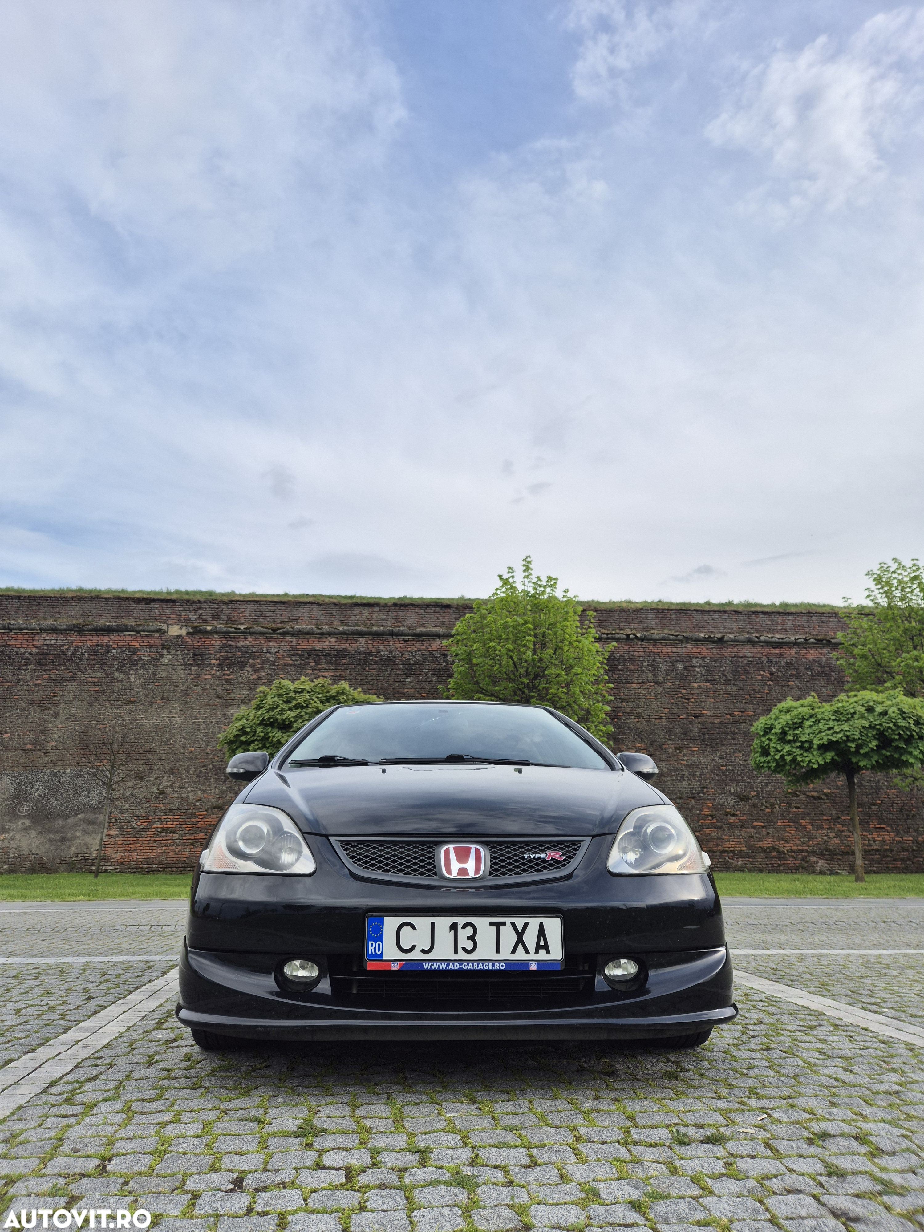 Honda Civic 2.0i 3 Door Type-R VTEC - 13
