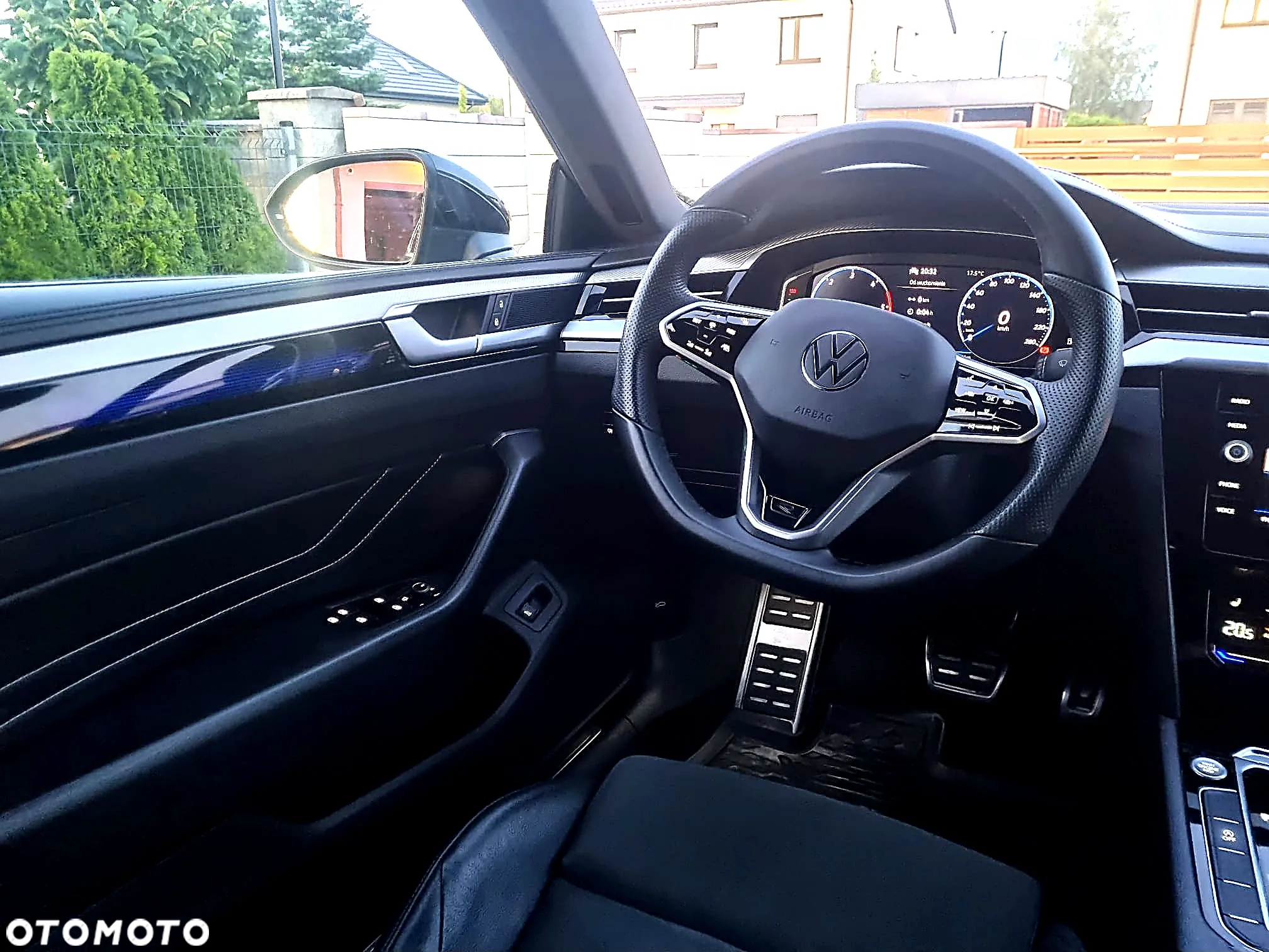 Volkswagen Arteon 2.0 TDI R-Line DSG - 26