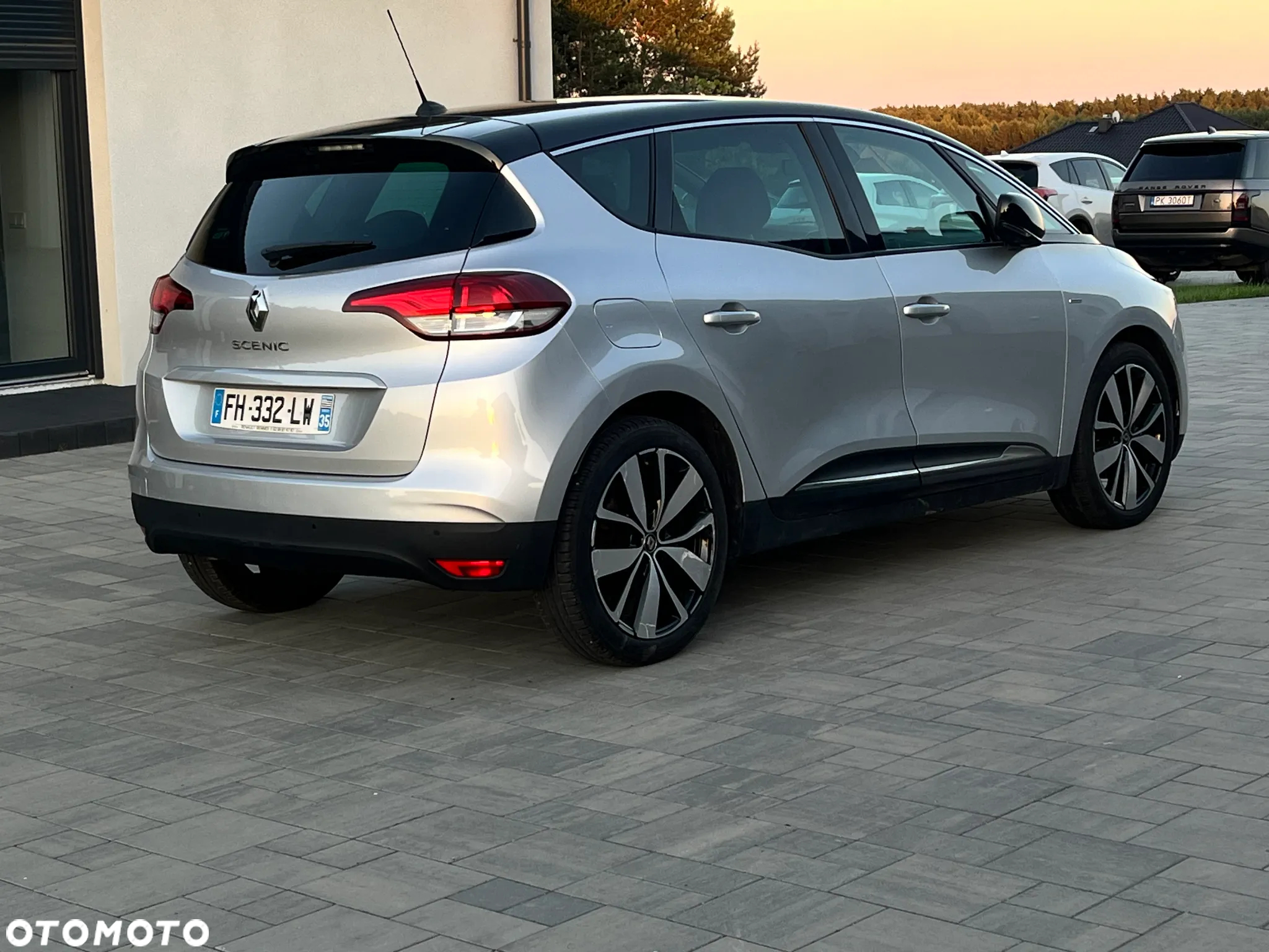 Renault Scenic TCe 115 GPF LIMITED - 4