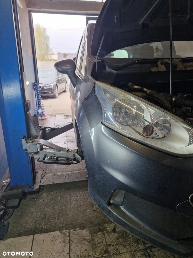 Ford B-MAX 1.5 TDCi Ambiente - 1